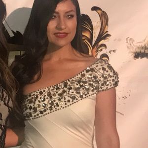 Bebe dress